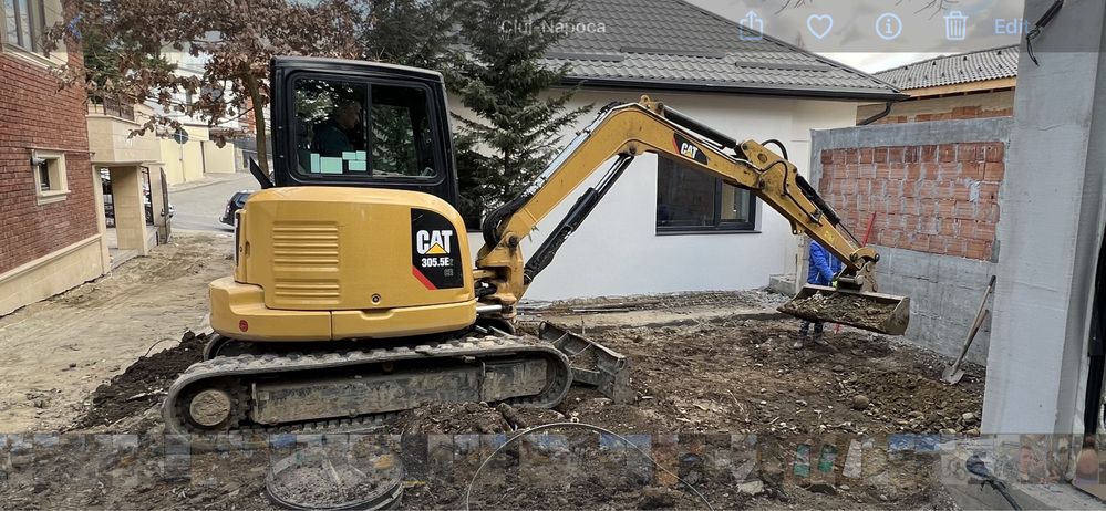 Inchiriez EXCAVATOR Bobcat MiniExcavator Buldo Buldoexcavator Demolez