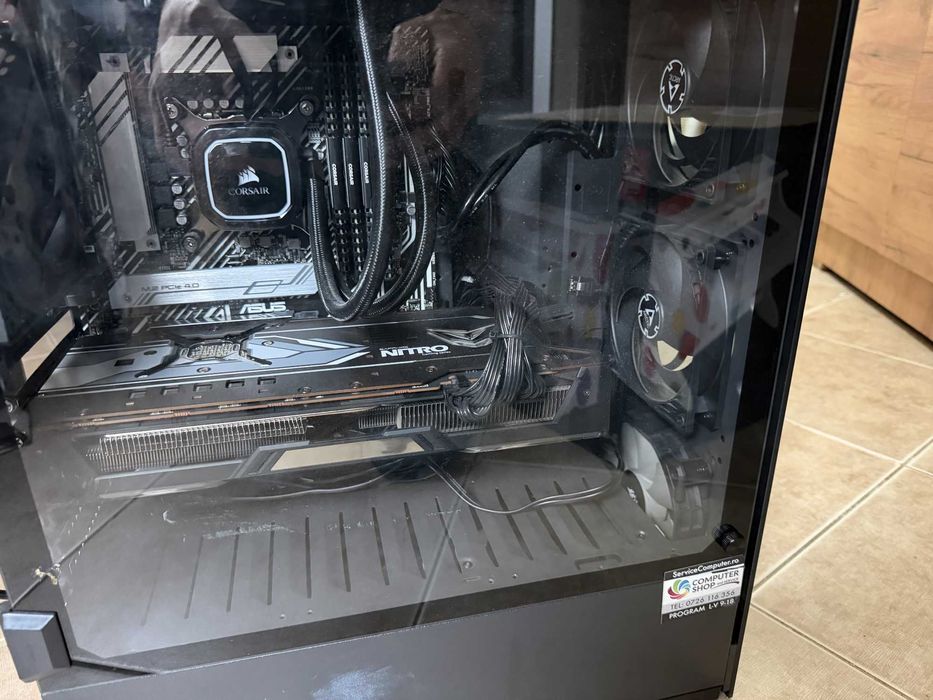 Placa video Radeon RX Vega 64 8GB Sapphire Nitro+