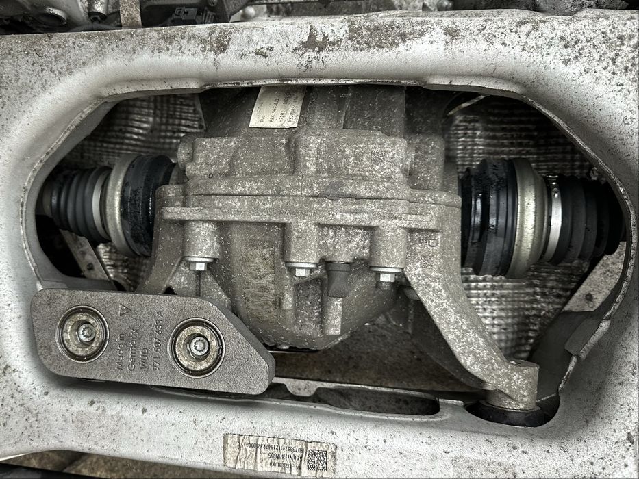 Punte spate / Grup / Planetara / Caseta directie Porsche Panamera 971