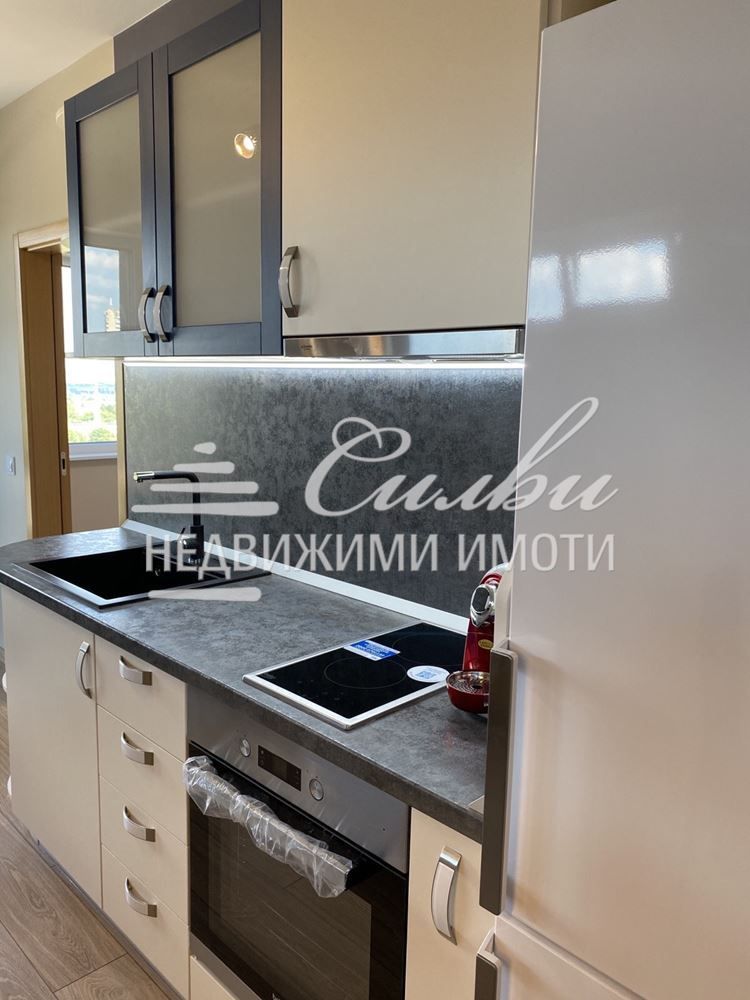 Дава се под наем Двустаен апартамент в Шумен, Пазара - 55 кв.м за 331.5 € - Снимка #2