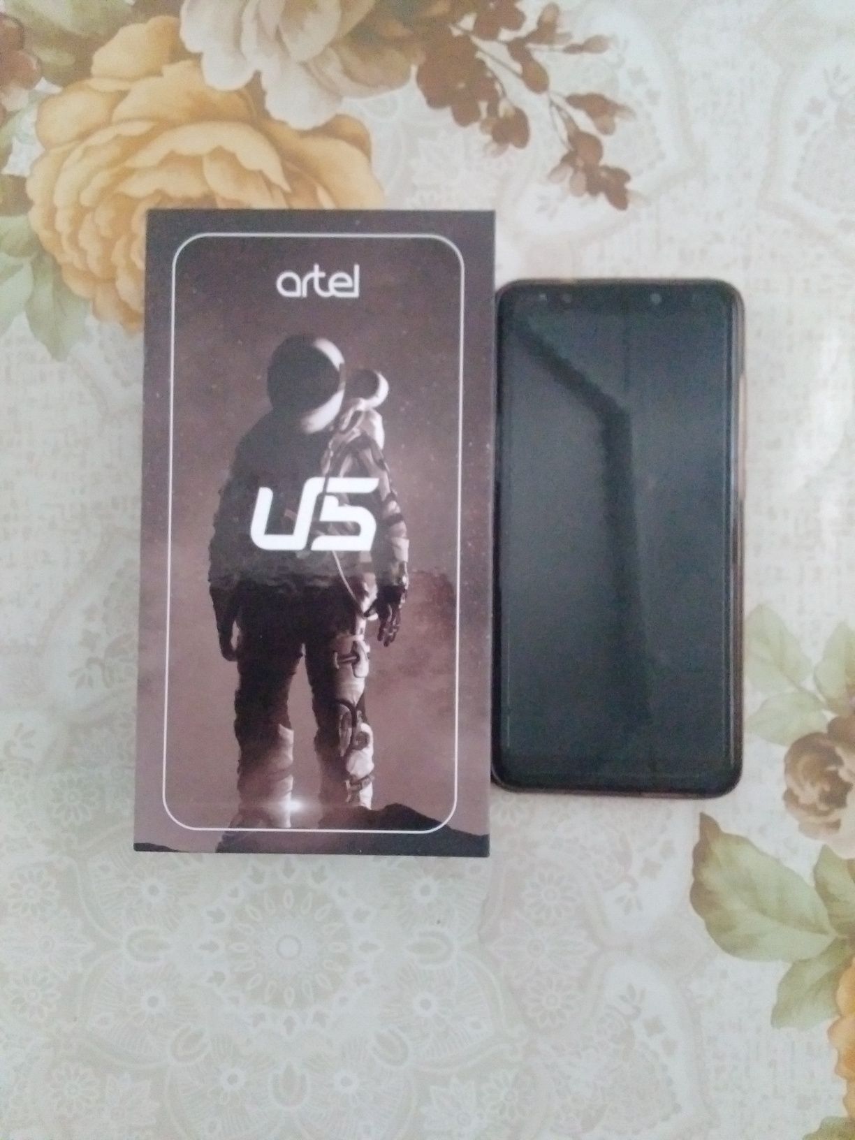 Arter U5 (4G LTE) 2/16 Gb