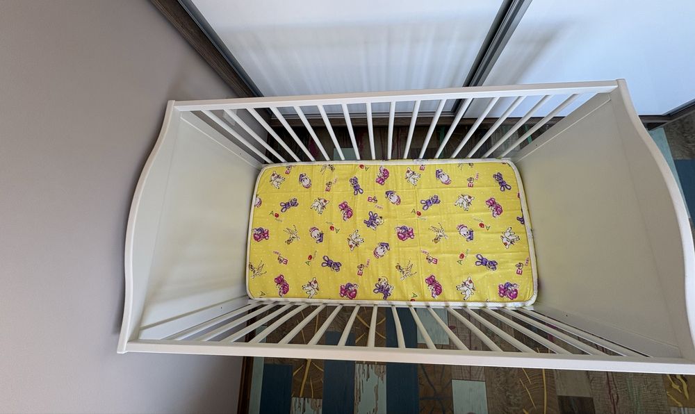 Бебешка кошарка с матрак