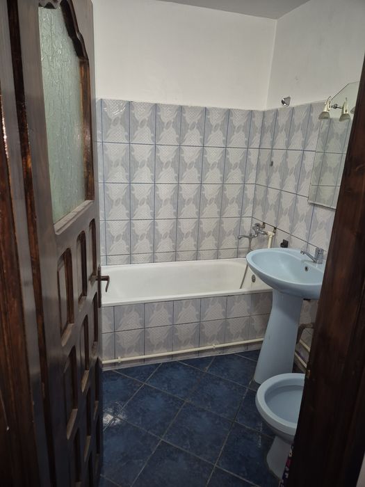 Închiriez garsoniera confort 1. Zonă centrală.