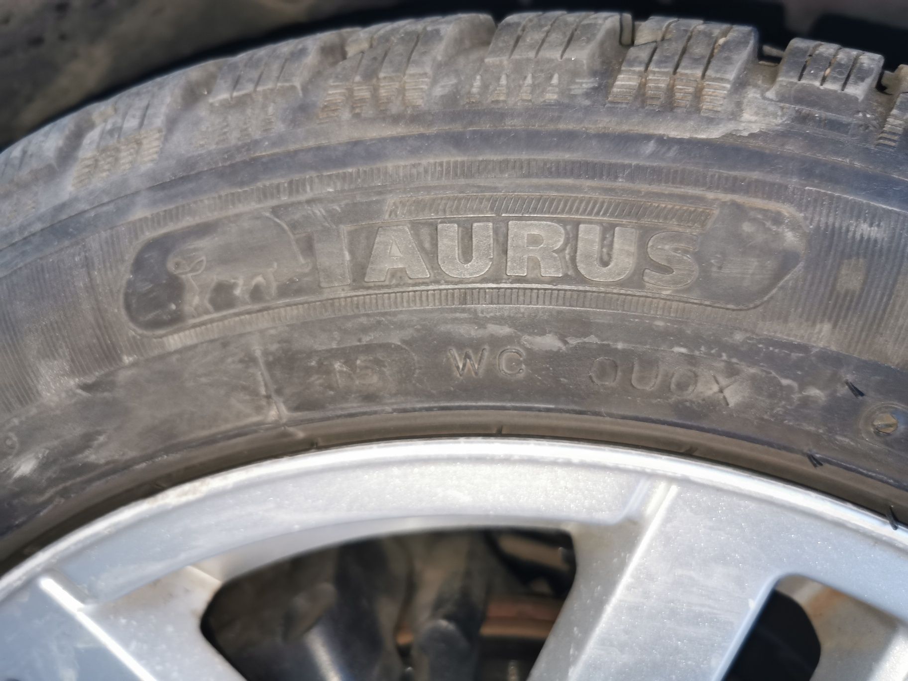 16 -ки джанти VW 5×100 със зимни гуми