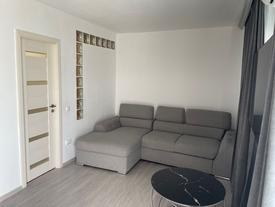 Apartament /mansarda de vânzare zona Vasile Aaron