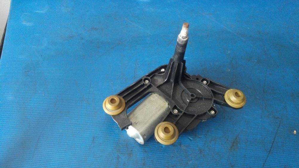 motoras stergator haion citroen c5 3 break dupa 2008 9682833480c