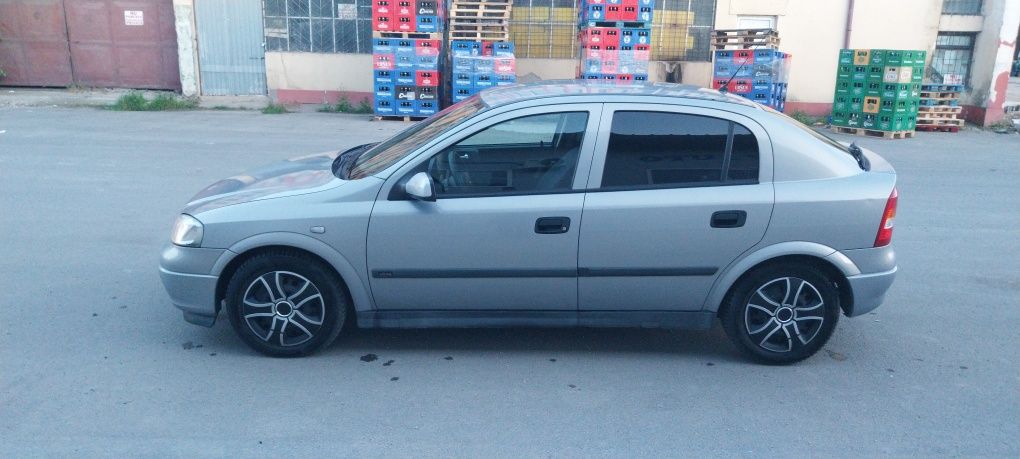 Vând Opel astra g. Unic propietar  16 benzina