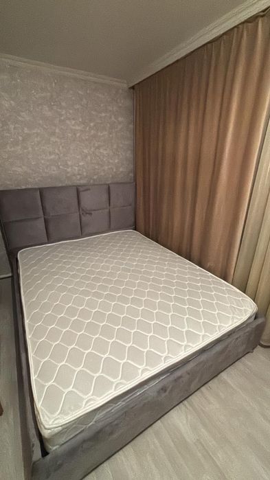Спальная кровать