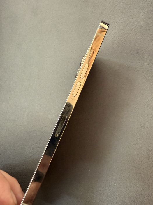 iPhone 12 Pro Max 128gb Gold 84% battery
