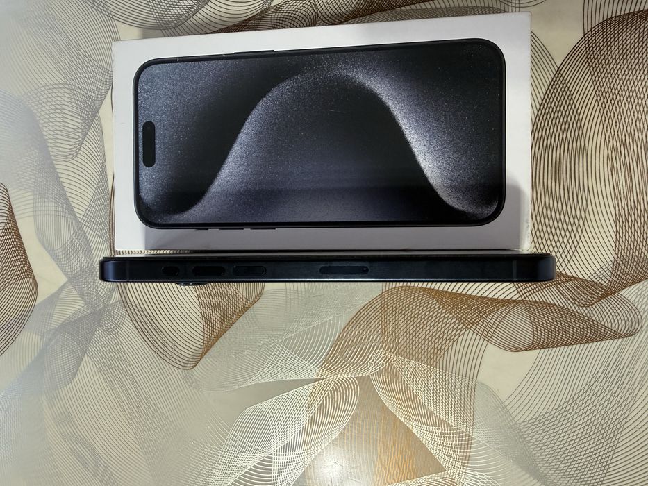 Продам Iphone 15 pro max Blue