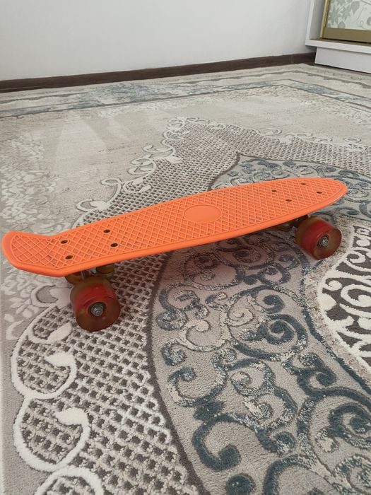 Скейтборд сатылады