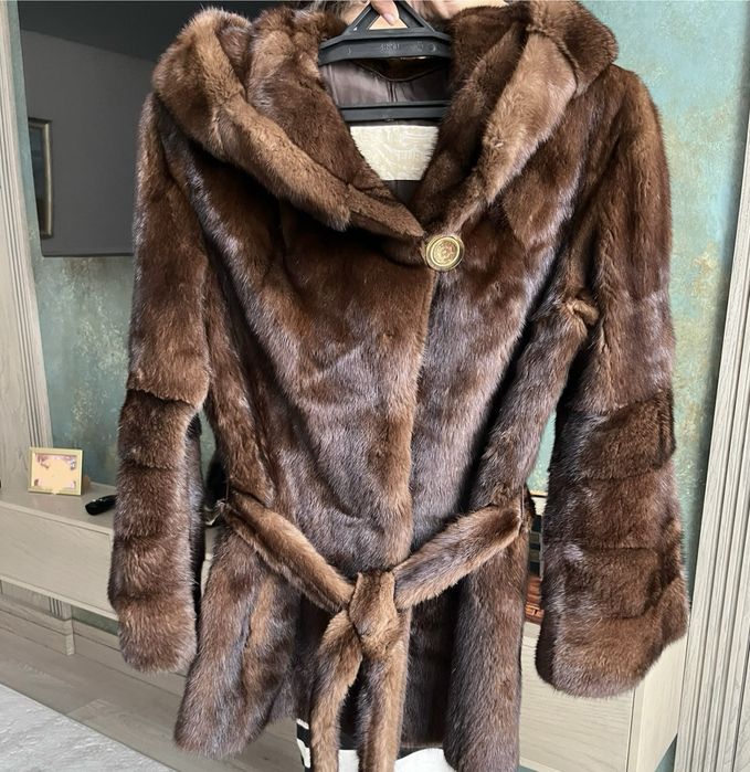 Продам шубу и полушубок из норки.