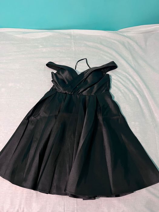 Rochie neagra de seara eleganta