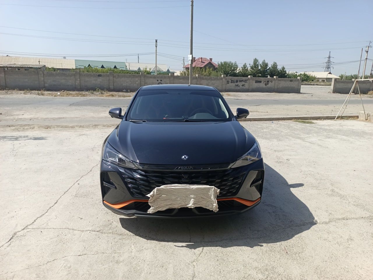 Dongfeng Forthing 2023! Probeg 21 ming Sedan qora
