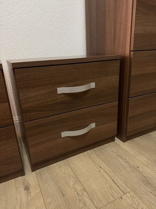 Comoda dormitor si noptiere