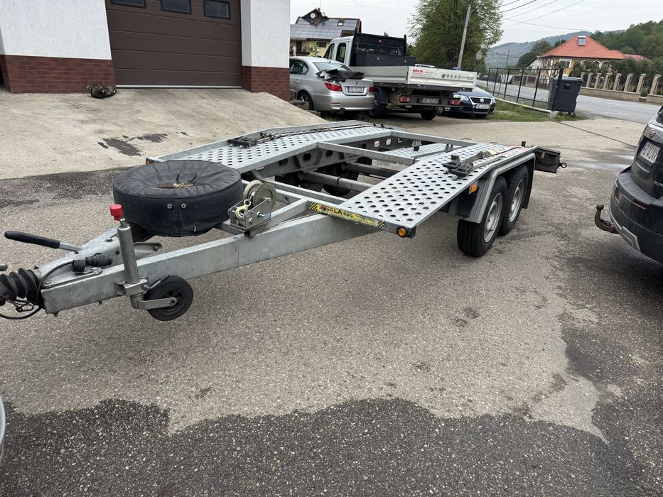 Platforma remorca auto 2 tone  impecabila