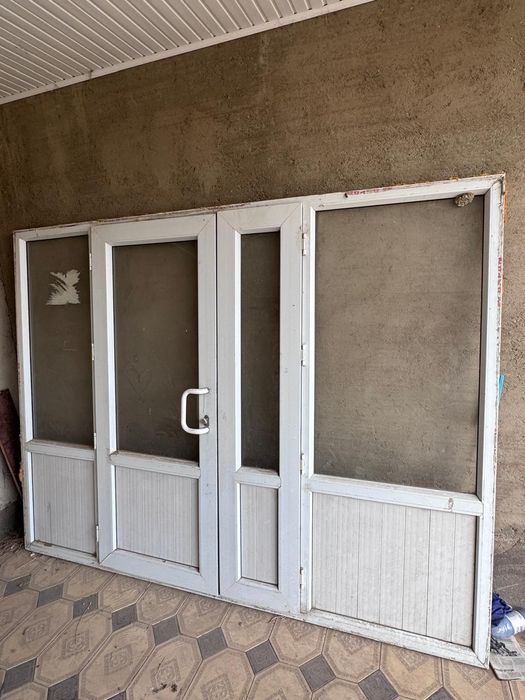 Пластикесік терезе