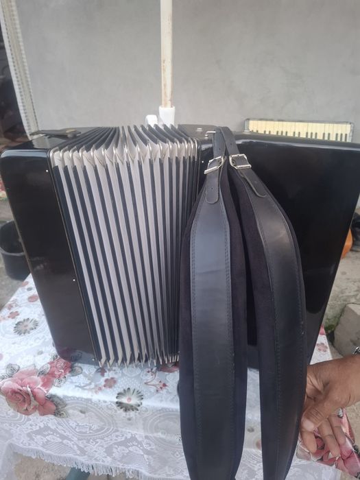 Acordeon Weltmeister stella