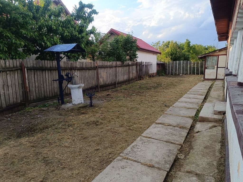 Proprietar Vând Casa cu 1000 mp teren - la 39 km de București