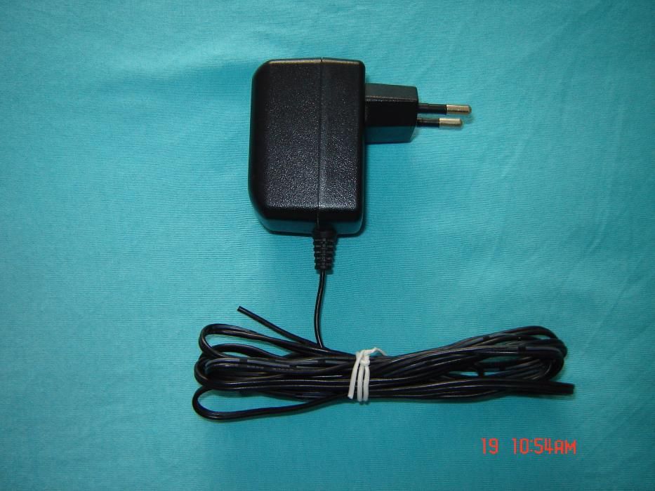 Alimentator Motorola Original din anul 2000