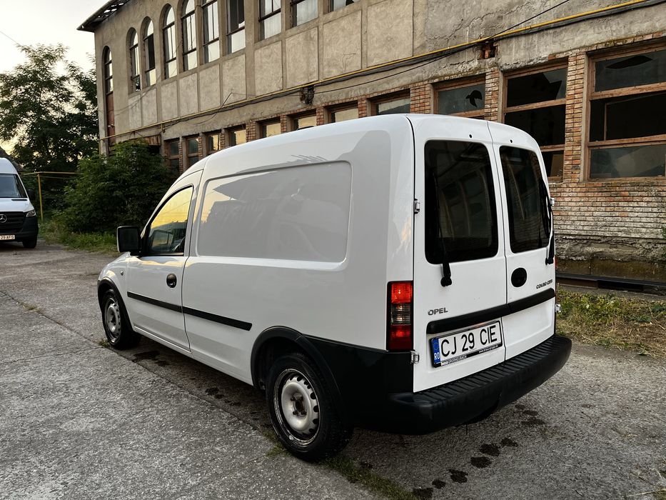 Opel Combo 2010 1.3 CDTI