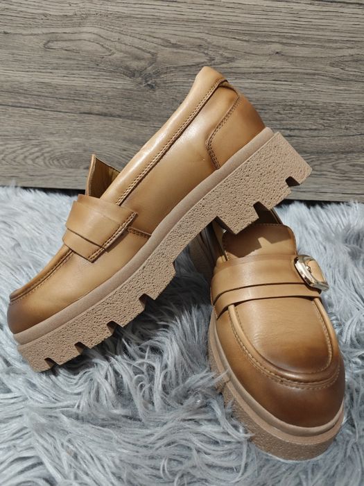 Лоуфъри Daris ест. кожа