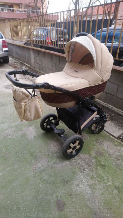 Бебешка количка Camarelo