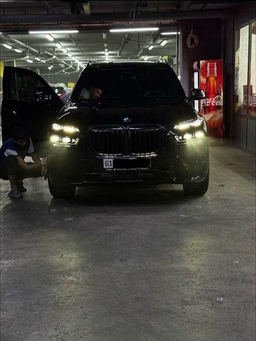 Bmw x7 xDrive40i full