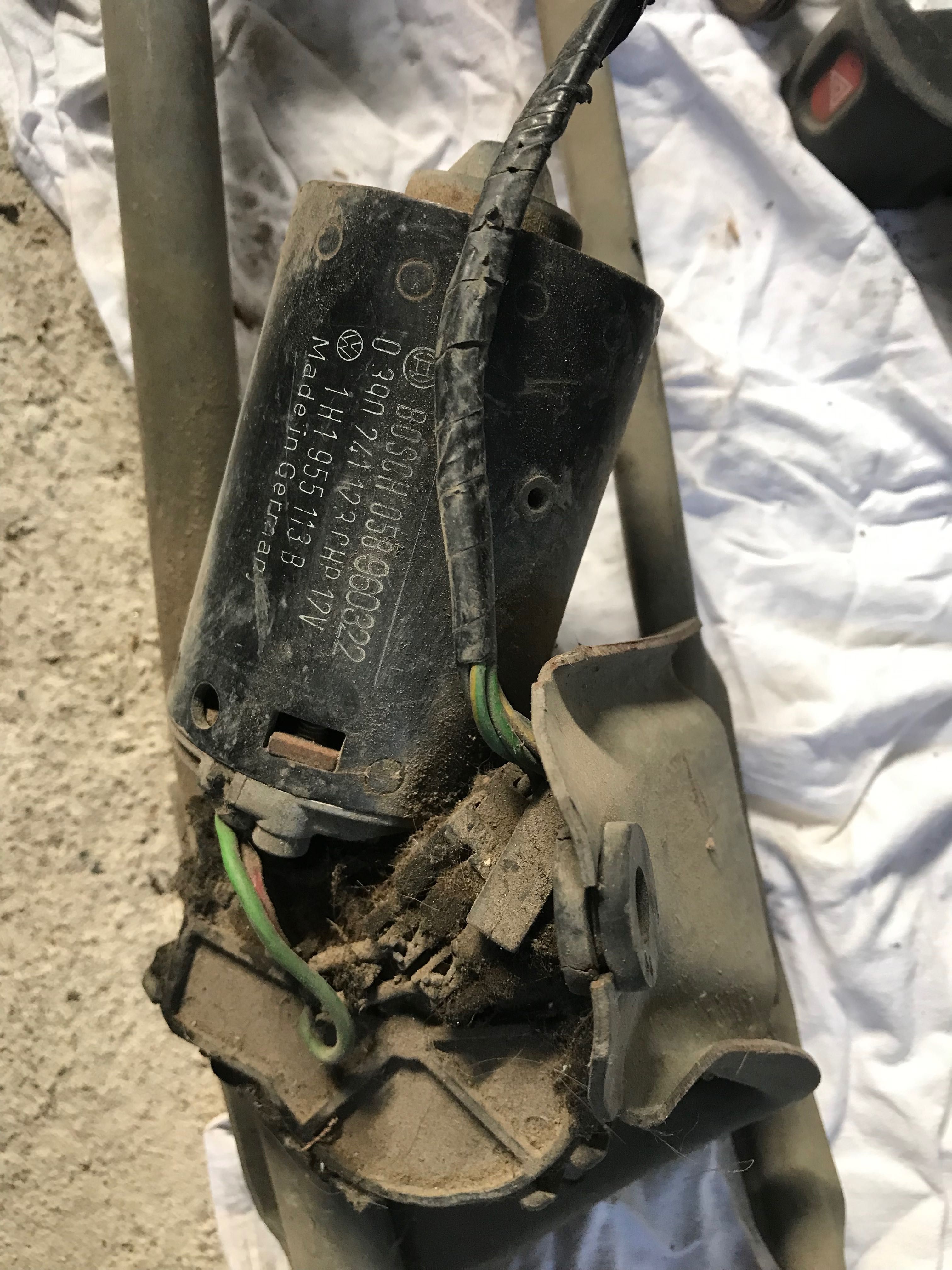 Части за Голф 3GT1.6 101кс