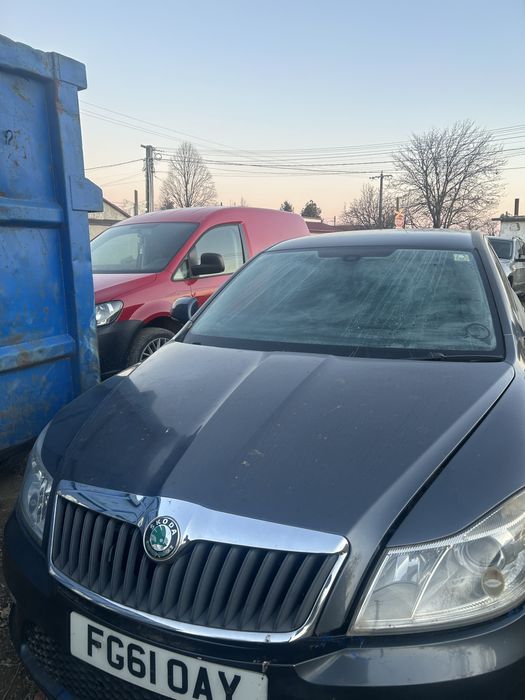 Debitmetru aer Skoda Octavia 2 1.6 tdi CAY 2011