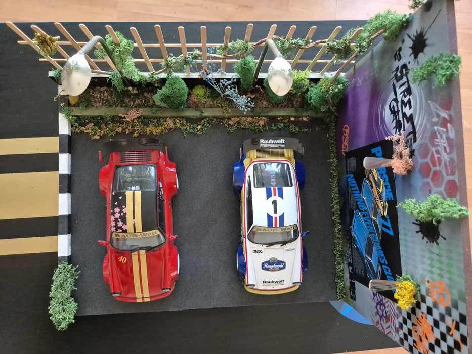 Diorama auto machete 1:18 Parcare Graffiti pentru pasionati auto