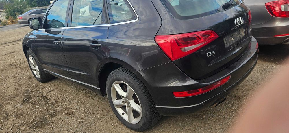 Dezmembrez Audi Q5 - 2.0 Tdi manual quattro Euro 5