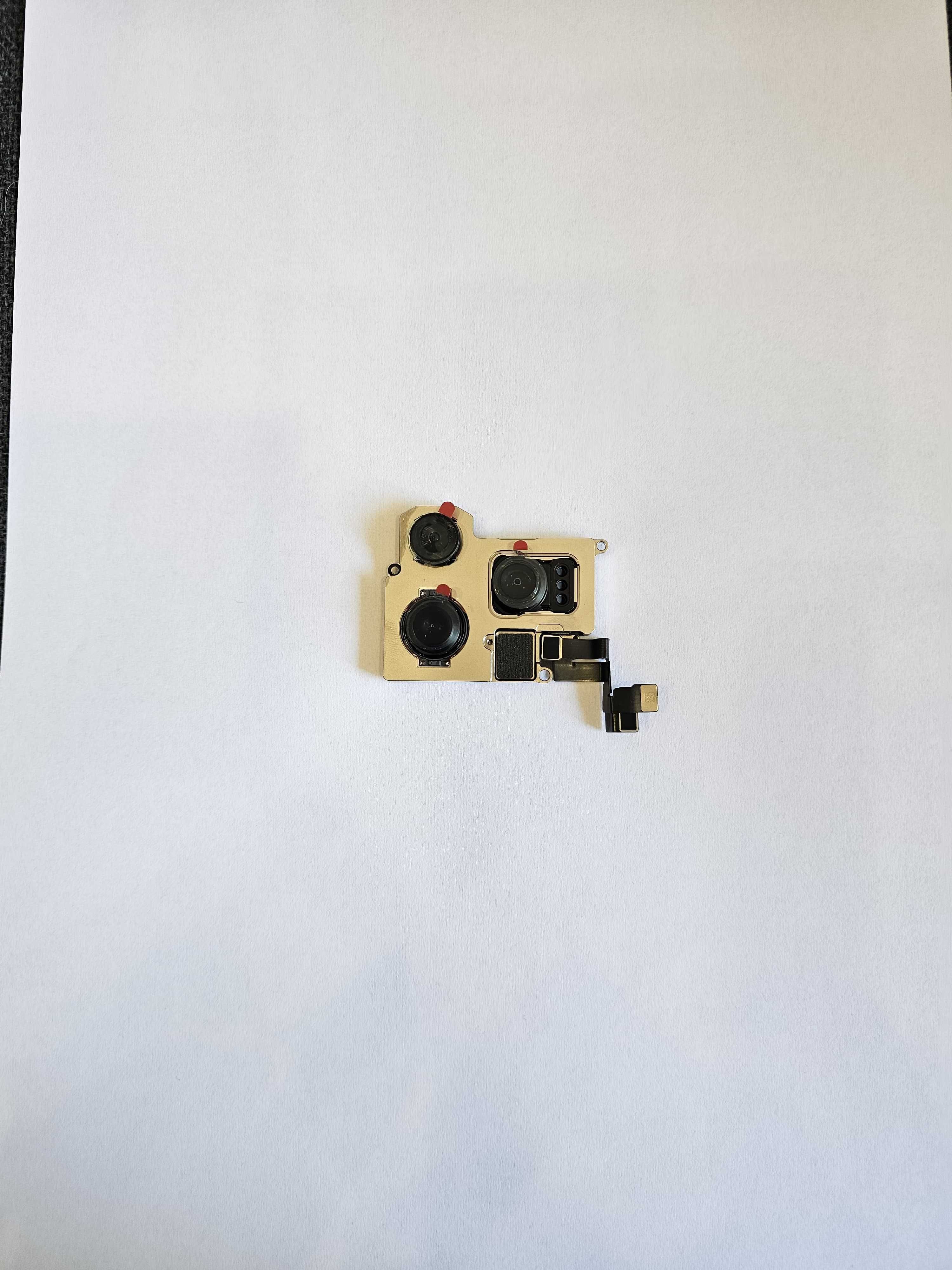 Camera iPhone 16 Pro Max Spate Originala