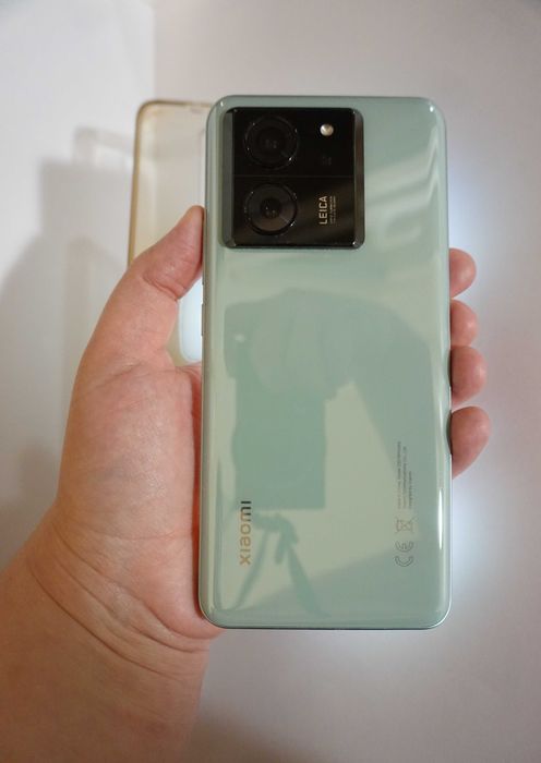 Vând Xiaomi 13T Pro - 512 GB, 12 GB RAM, Meadow Green