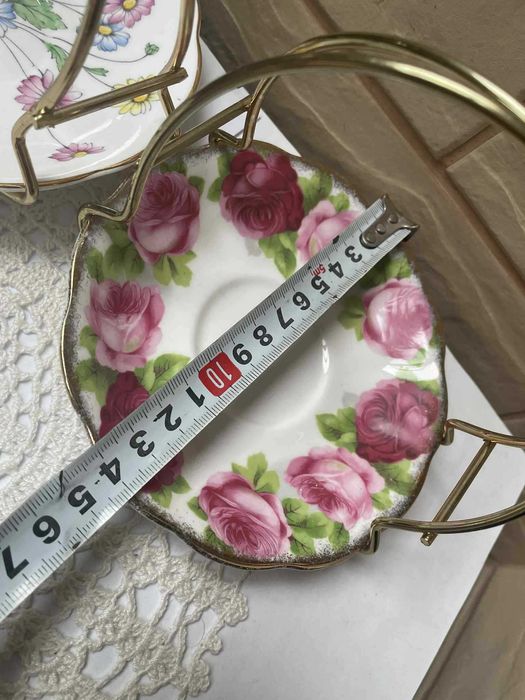 ROYAL ALBERT красиви кошнички за бонбони или малки плодове