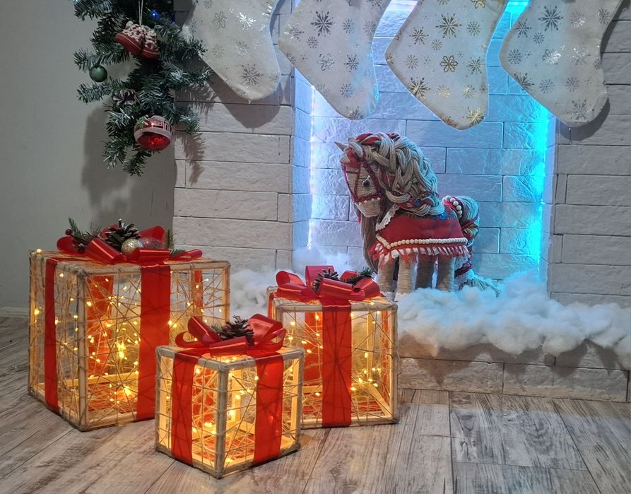 Набор свеящихся  подарков