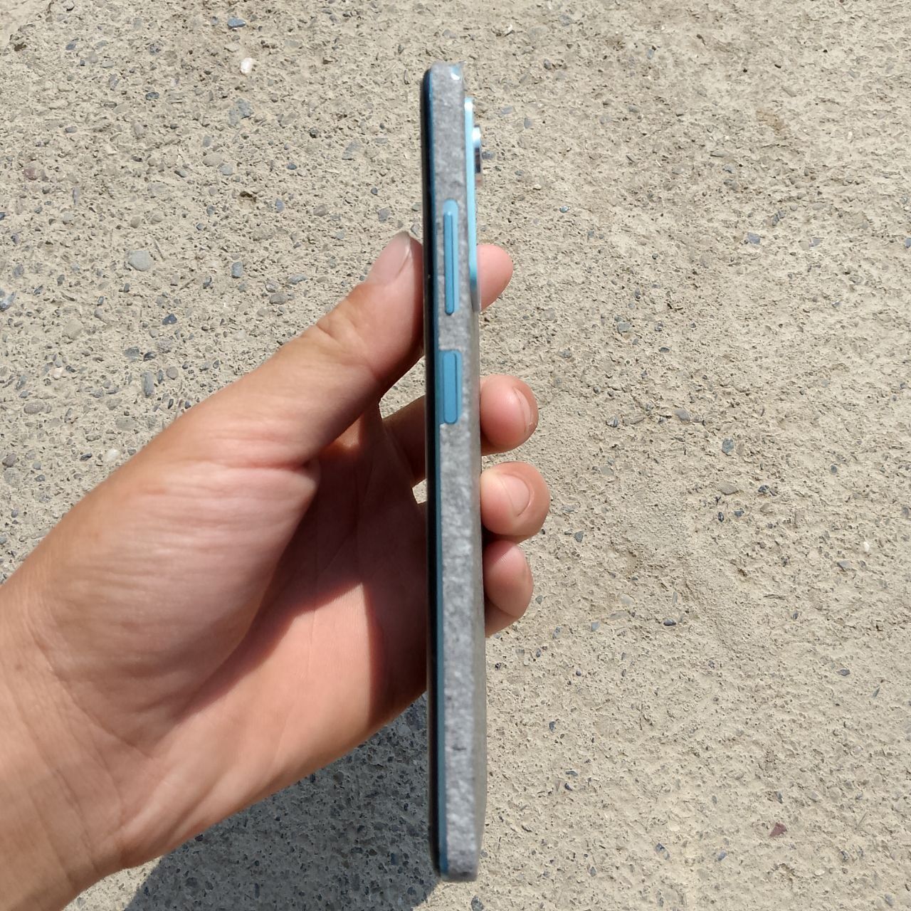 Redmi not 12 pro sotiladi abmen bor faqat iphone xs dan tepasiga