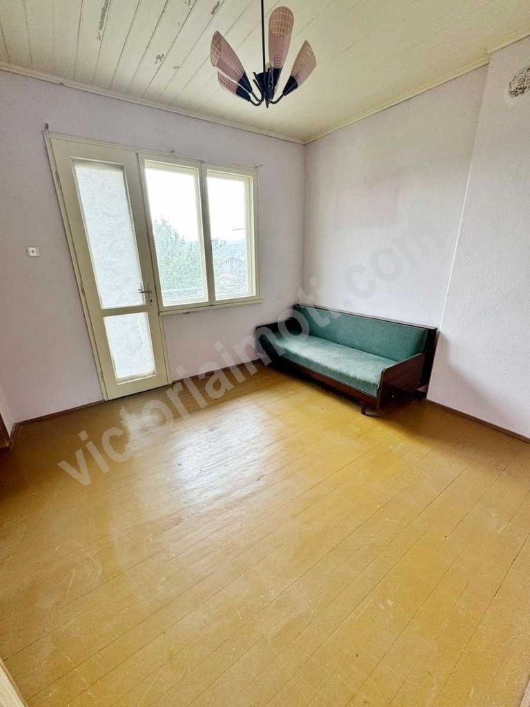 Продава се Къща в Дебелец - 130 кв.м за 716 €/кв.м - Снимка #8