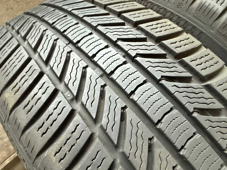 2x Anvelope Iarna 215/55 R17 - Continental Winter Contact TS870P