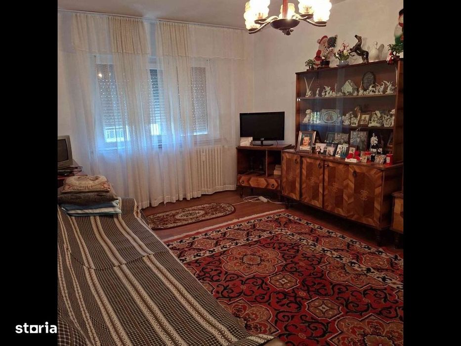 OFERTĂ, apartament decomandat Cornițoiu
