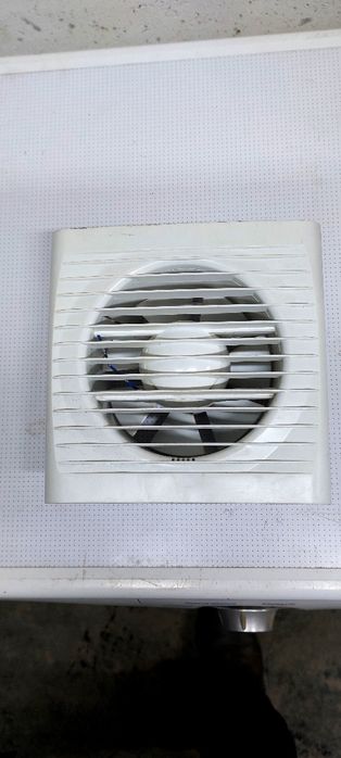 Продам вентилятор для вытежки