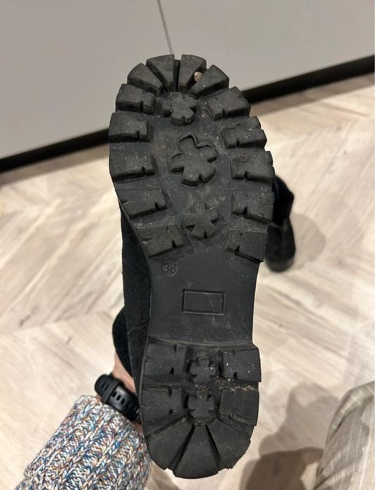 Ghete din piele intoarsa Marelbo marimea 36.5