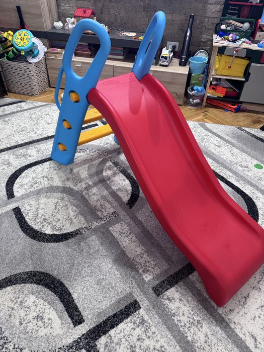 Детска пързалка