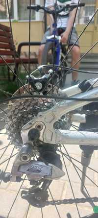Vand bicicleta cyco full suspension urgent!!