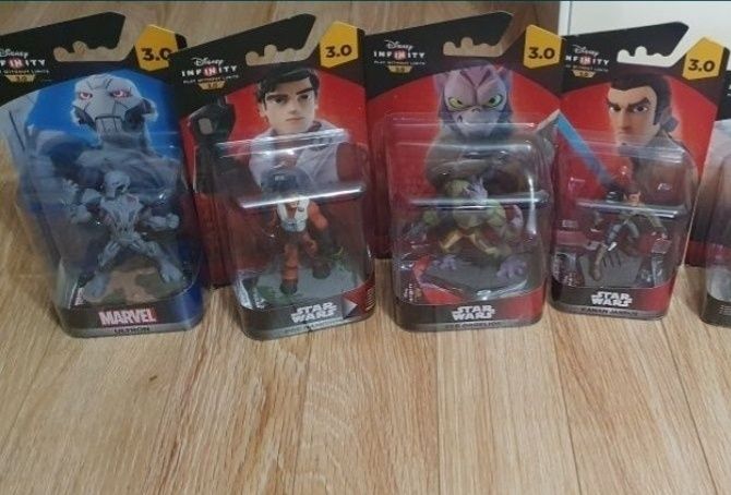 Figurine Disney Infinity 3.0 Star Wars și Marvel