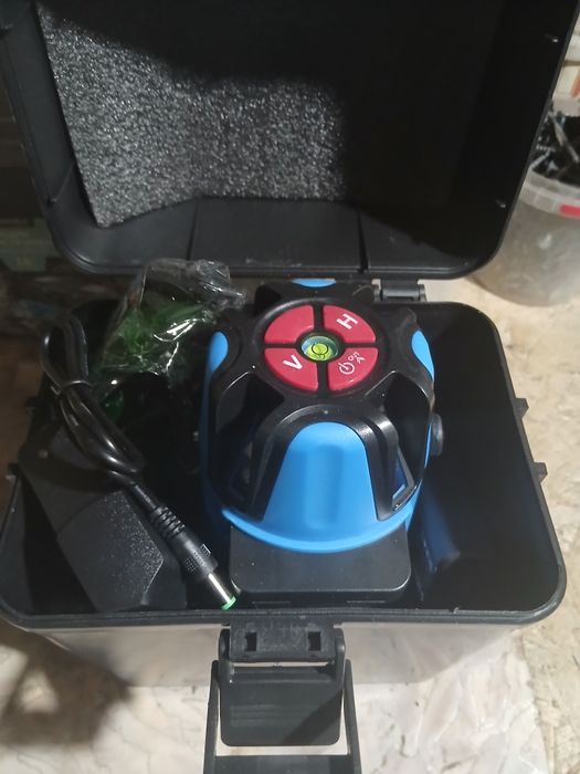 Продам лазерный уровень