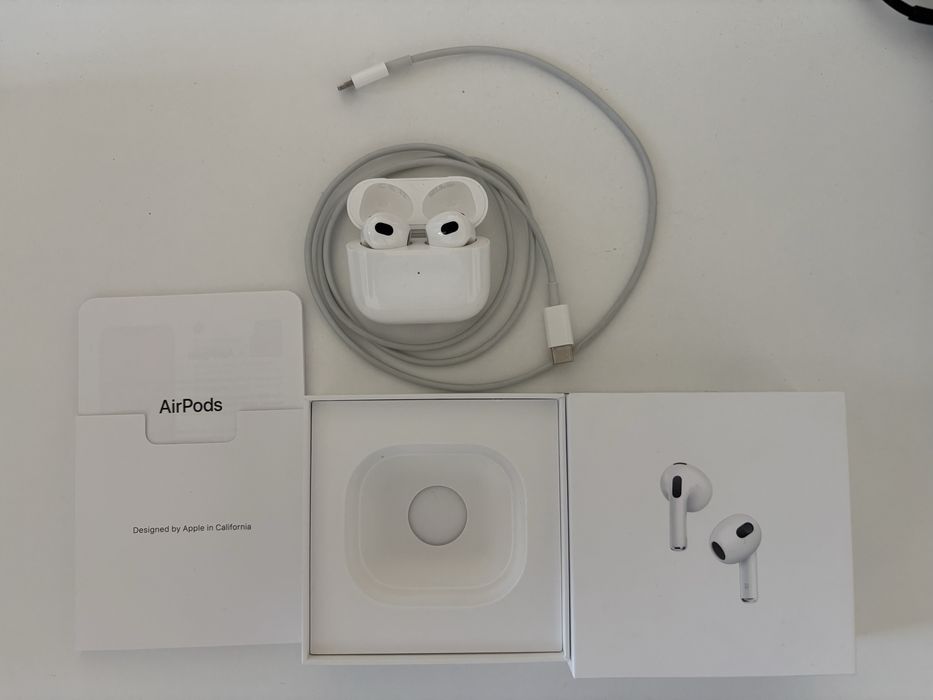 Слушалки Apple AirPods 3, MagSafe Charging Case