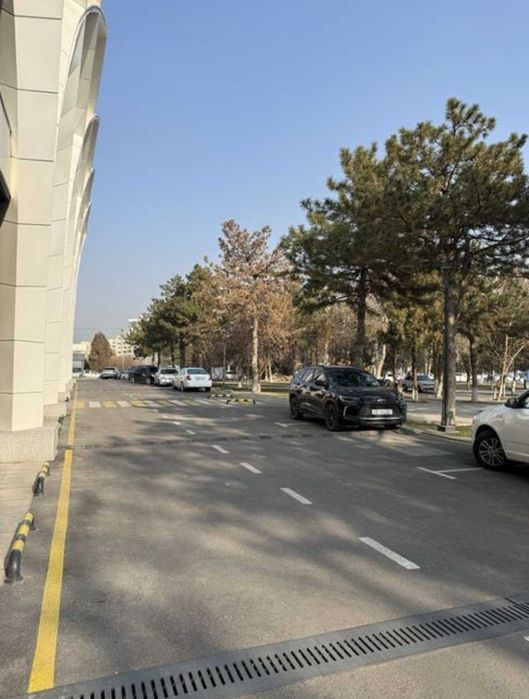 Office NRG U Tower metro Xalqlar Do'stligi 187m2