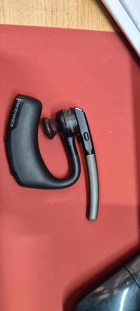 Plantronics voyager legend