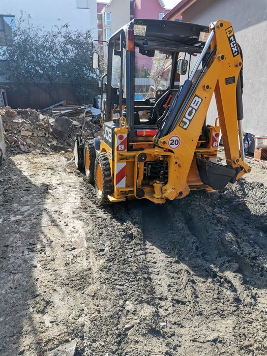 Iveco 35c13, jcb 1cx,Ifor Williams